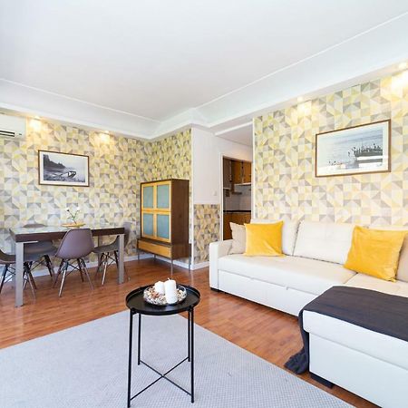 Apartamento Trafalgar Apartment Madrid Bagian luar foto