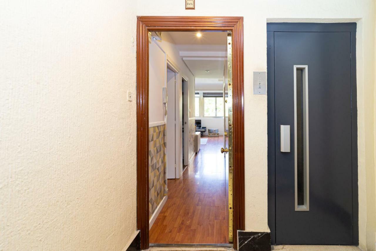 Apartamento Trafalgar Apartment Madrid Bagian luar foto