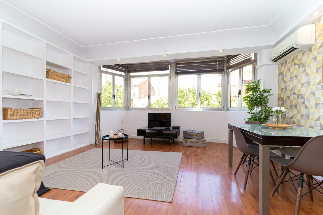 Apartamento Trafalgar Apartment Madrid Bagian luar foto