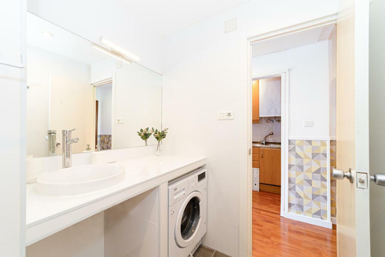 Apartamento Trafalgar Apartment Madrid Bagian luar foto
